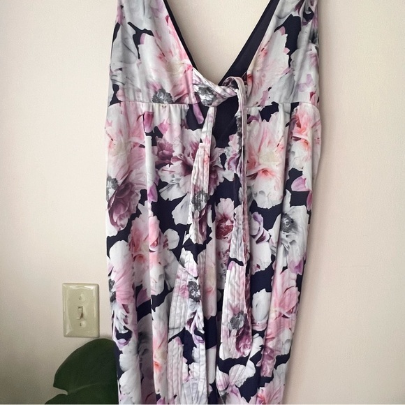 CYNTHIA ROWLEY
Rose Floral Aurora Maxi Dress SIZE 16 - Picture 8 of 8